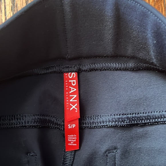 spanx skinny ankle pull one pants 👖 - Picture 3 of 6